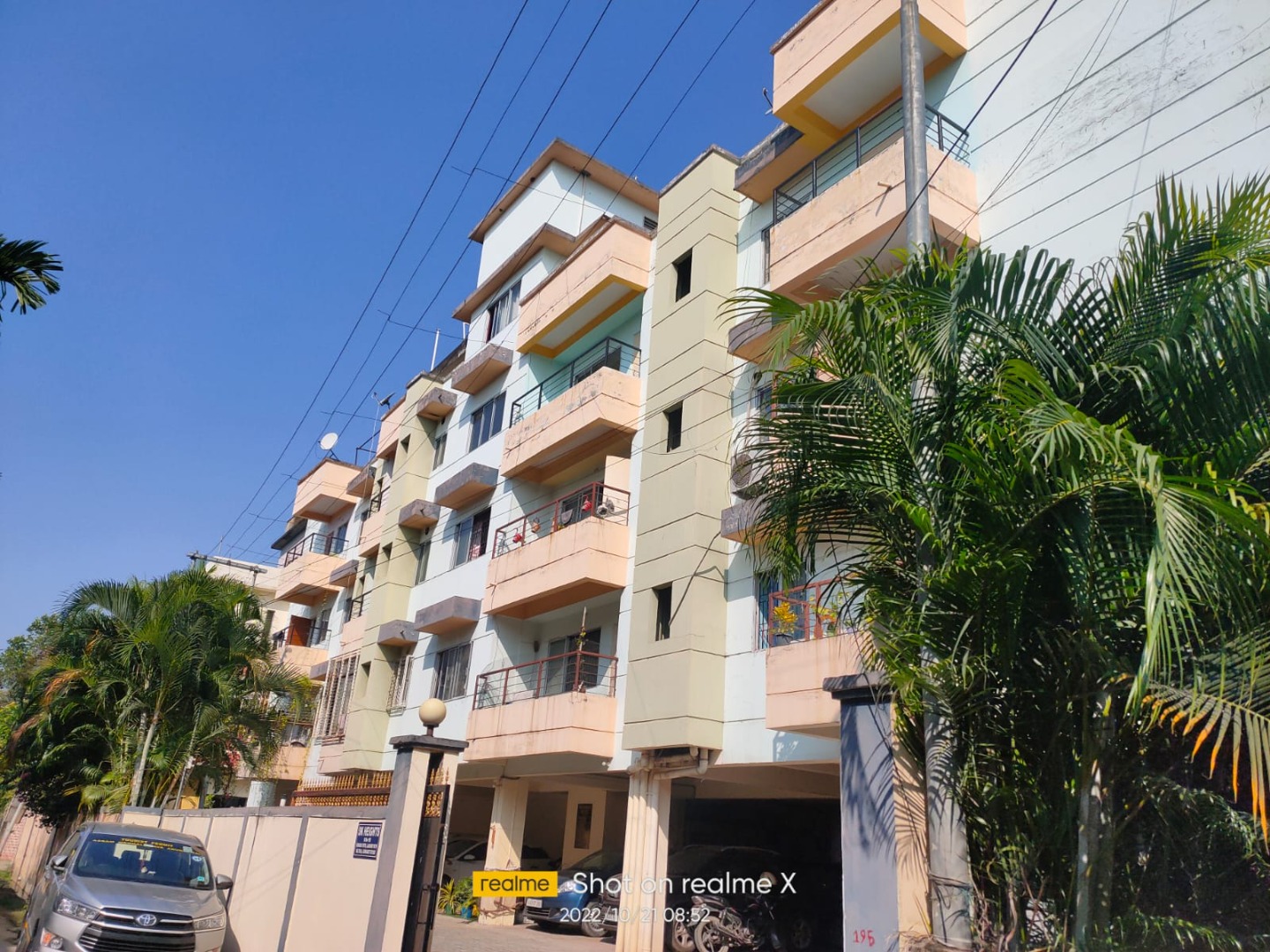 Unfurnished 3bhk Unfurished  Apartment  in  Beltola for Rent